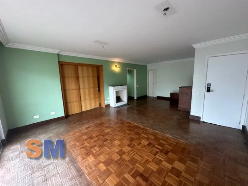 Foto 1 de Apartamento com 4 Quartos à venda, 160m² em Moema, São Paulo