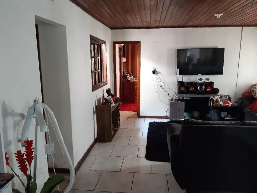 Foto 1 de Casa com 2 Quartos à venda, 440m² em Fátima, Canoas