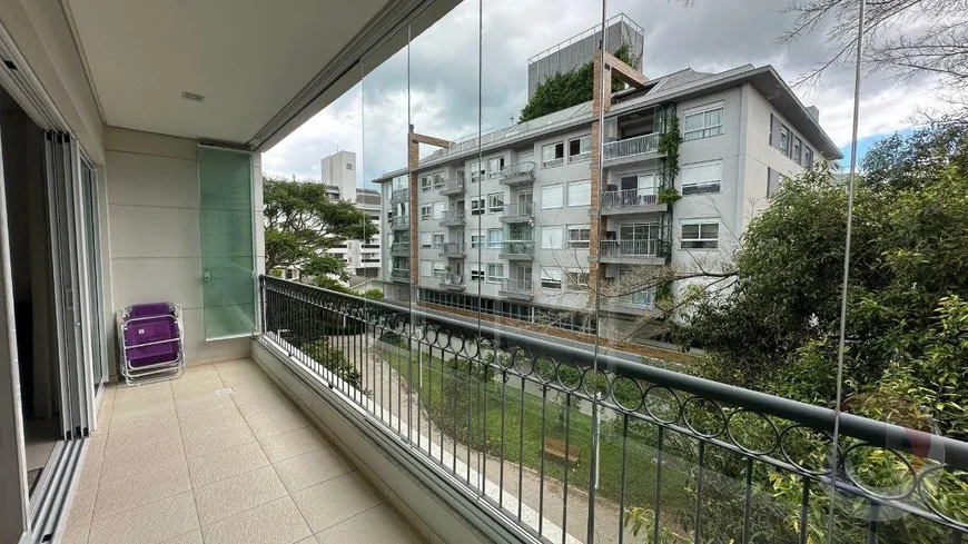Foto 1 de Apartamento com 3 Quartos à venda, 159m² em Jurerê, Florianópolis