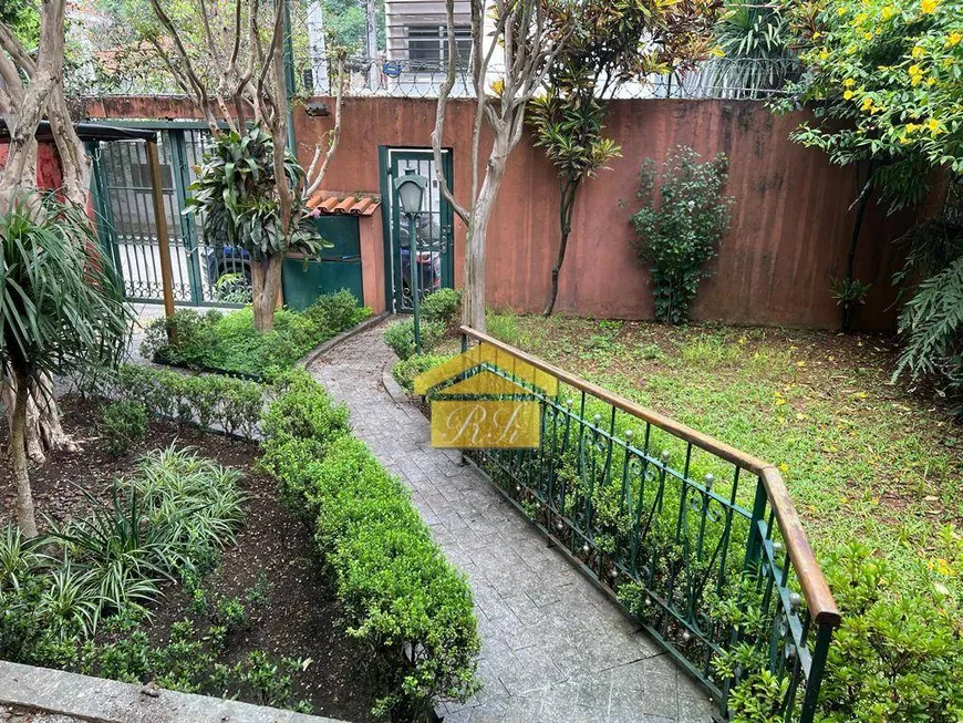 Foto 1 de Casa com 2 Quartos à venda, 300m² em Campo Belo, São Paulo