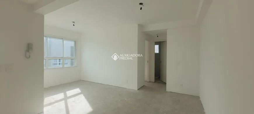 Foto 1 de Apartamento com 2 Quartos à venda, 55m² em Jardim do Salso, Porto Alegre