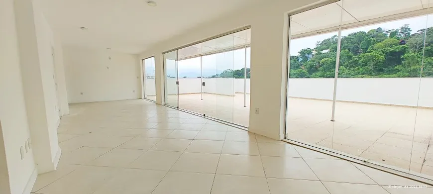 Foto 1 de Cobertura com 3 Quartos à venda, 316m² em Freguesia- Jacarepaguá, Rio de Janeiro