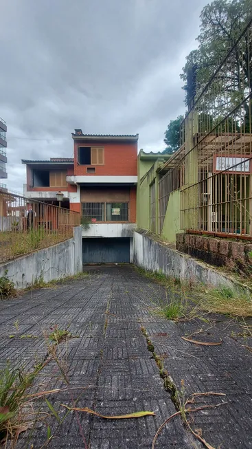 Foto 1 de Casa com 3 Quartos à venda, 500m² em Menino Deus, Porto Alegre