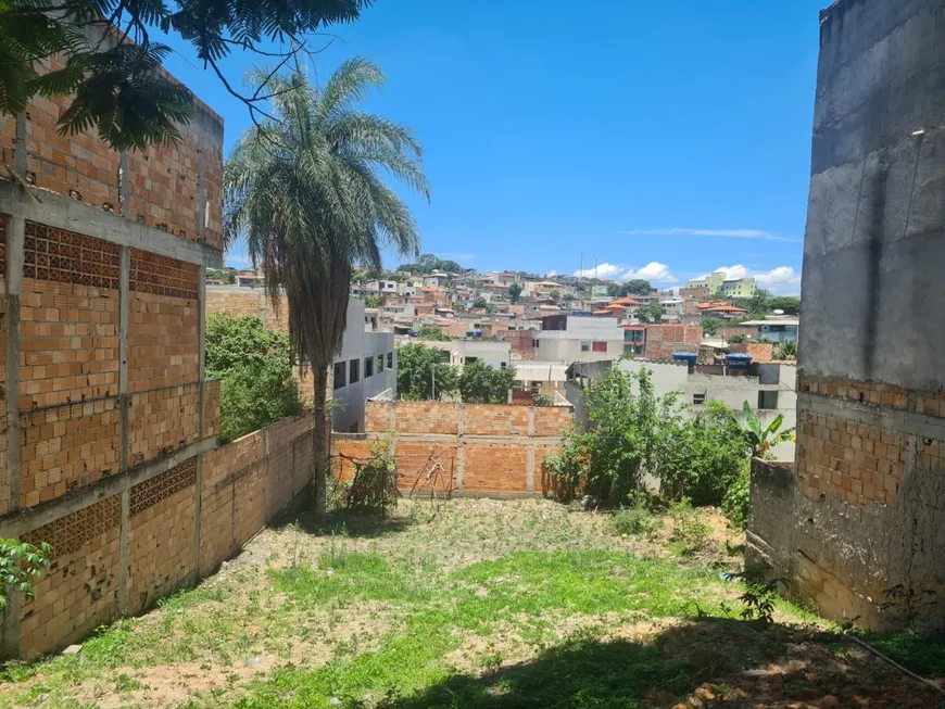 Foto 1 de Lote/Terreno à venda, 360m² em Cruzeiro do Sul, Betim