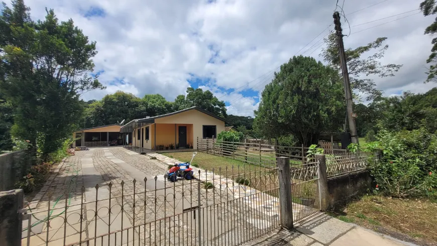 Foto 1 de Fazenda/Sítio com 3 Quartos para venda ou aluguel, 24000m² em Zona Rural, Campina Grande do Sul