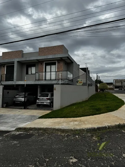 Foto 1 de Sobrado com 3 Quartos à venda, 112m² em Jardim Carvalho, Ponta Grossa