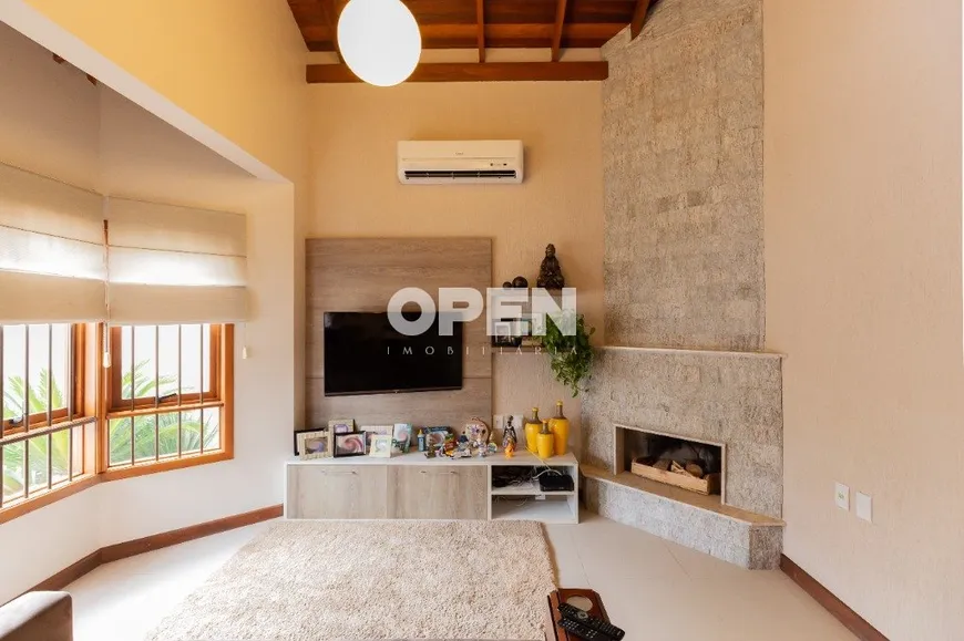 Foto 1 de Casa com 3 Quartos à venda, 113m² em Mont Serrat, Canoas