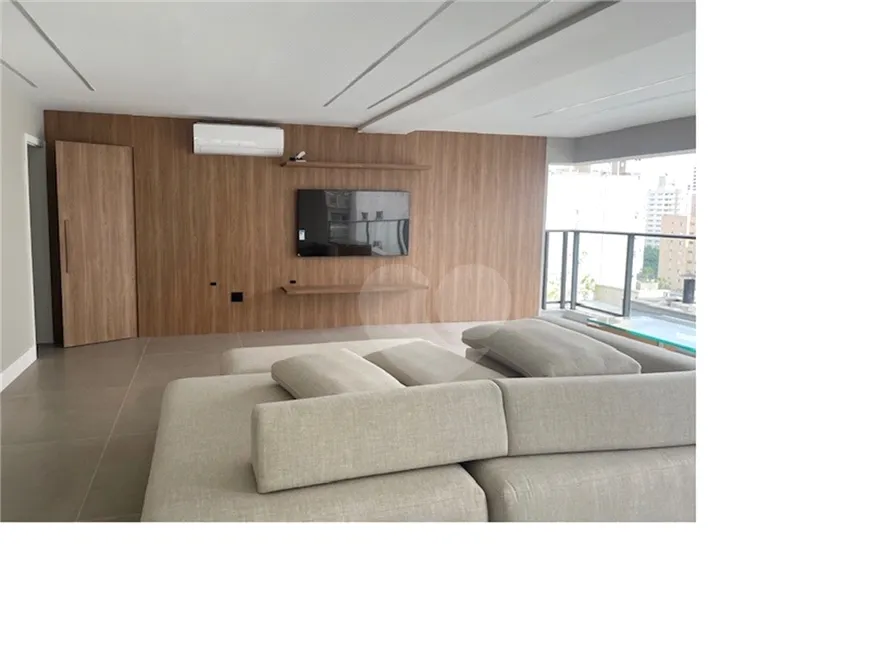 Foto 1 de Apartamento com 3 Quartos para venda ou aluguel, 157m² em Moema, São Paulo