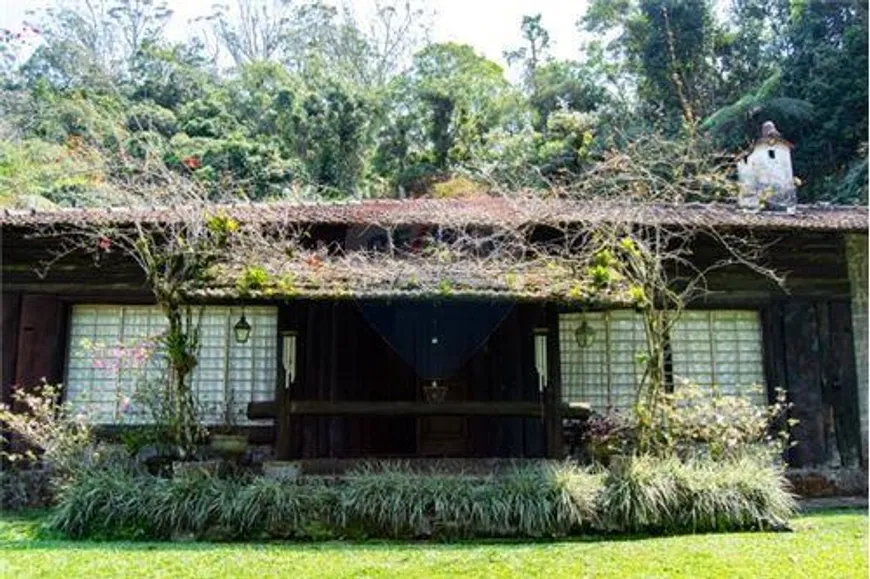 Foto 1 de Casa com 5 Quartos à venda, 331m² em Independência, Petrópolis