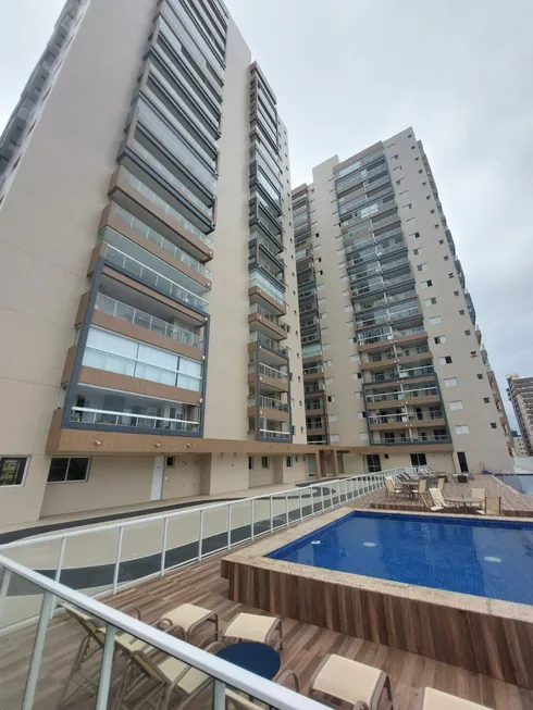 Foto 1 de Apartamento com 3 Quartos à venda, 143m² em Vila Tupi, Praia Grande