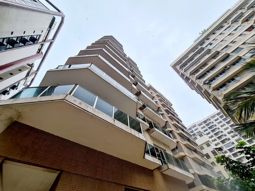 Foto 1 de Apartamento com 4 Quartos à venda, 185m² em Copacabana, Rio de Janeiro
