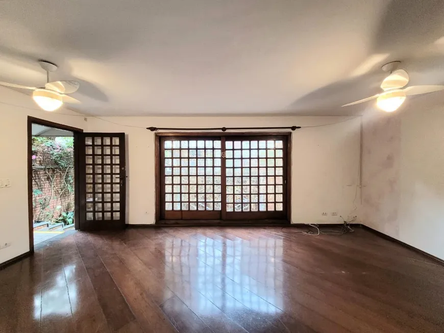 Foto 1 de Casa com 4 Quartos à venda, 200m² em Pinheiros, São Paulo