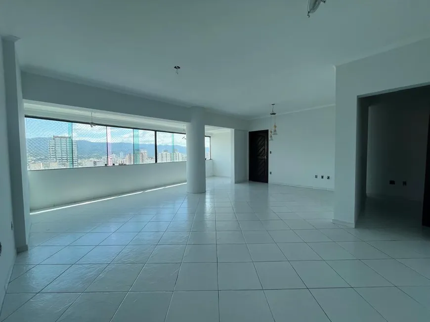 Foto 1 de Apartamento com 3 Quartos à venda, 150m² em Vila Vitória, Mogi das Cruzes