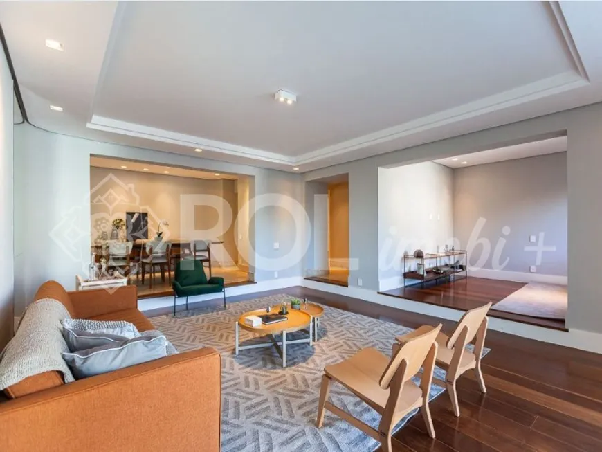 Foto 1 de Apartamento com 2 Quartos à venda, 216m² em Vila Madalena, São Paulo