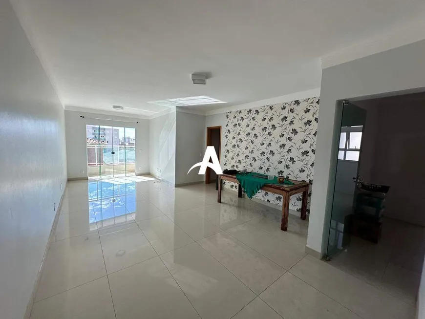 Foto 1 de Apartamento com 3 Quartos à venda, 101m² em Jardim Finotti, Uberlândia