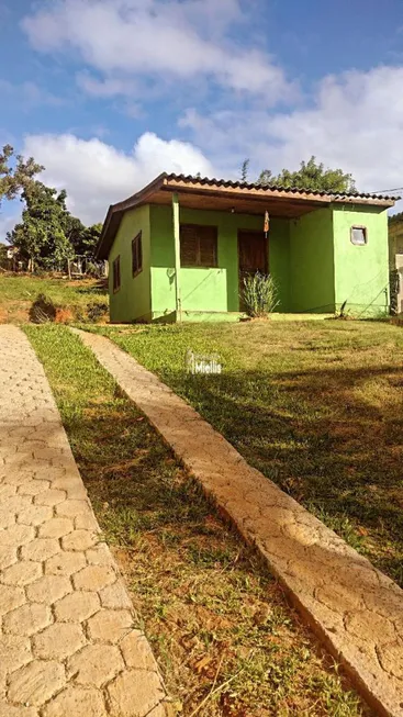 Foto 1 de Casa com 2 Quartos à venda, 500m² em Mendanha, Viamão