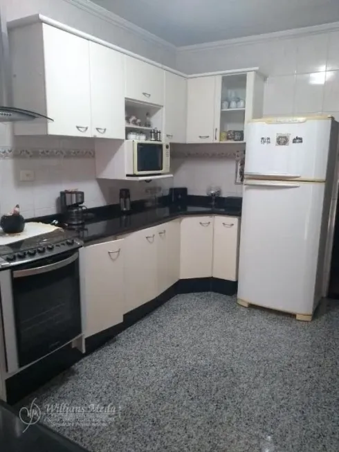 Foto 1 de Sobrado com 3 Quartos à venda, 191m² em Jardim Santa Clara, Guarulhos