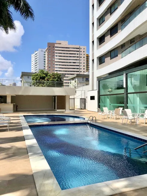 Foto 1 de Apartamento com 3 Quartos à venda, 150m² em Capim Macio, Natal