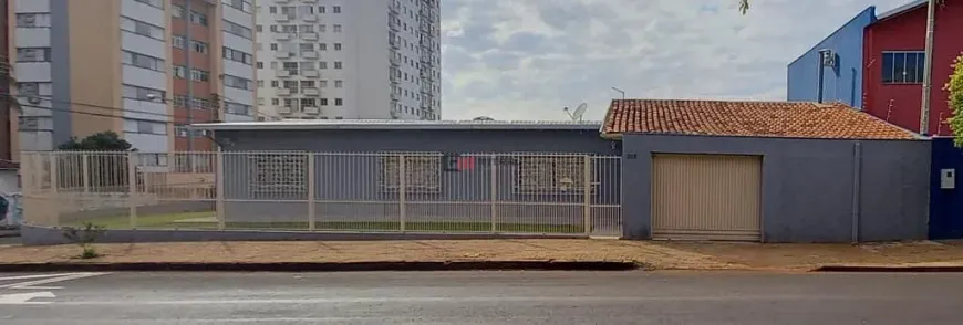 Foto 1 de Casa com 3 Quartos à venda, 260m² em Centro, Londrina