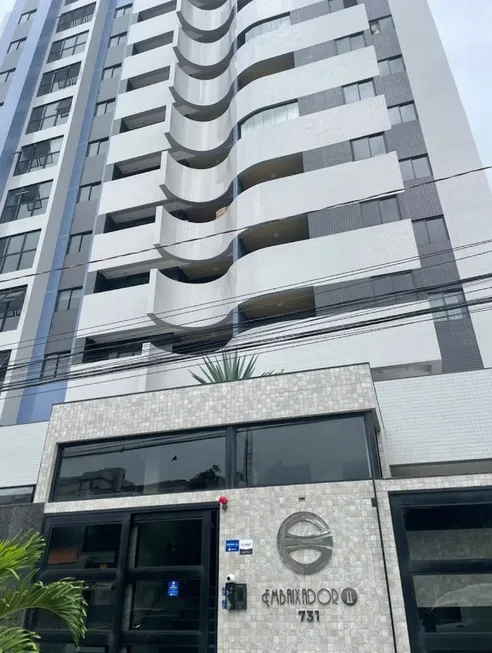 Foto 1 de Apartamento com 2 Quartos à venda, 62m² em Jatiúca, Maceió