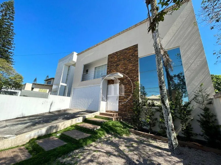 Foto 1 de Casa com 3 Quartos à venda, 220m² em Ponta de Baixo, São José