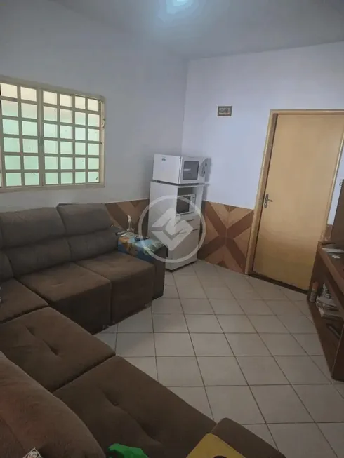 Foto 1 de Casa com 2 Quartos à venda, 124m² em Setor Tancredo Neves, Goiânia