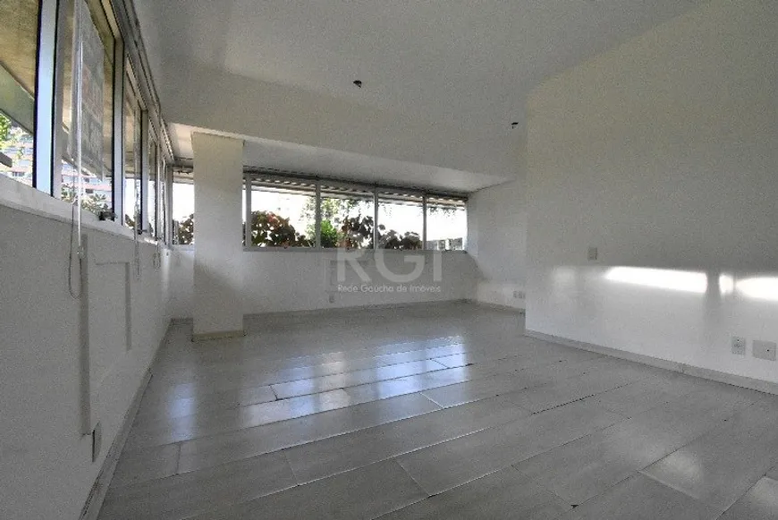 Foto 1 de Sala Comercial à venda, 35m² em Higienópolis, Porto Alegre