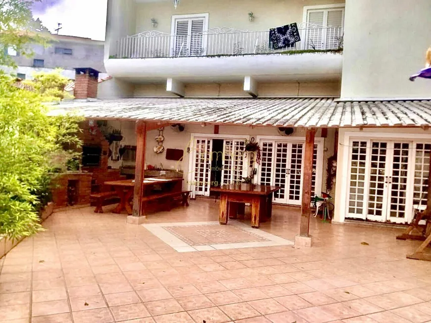 Foto 1 de Casa com 6 Quartos à venda, 600m² em Parque Assunção, Taboão da Serra