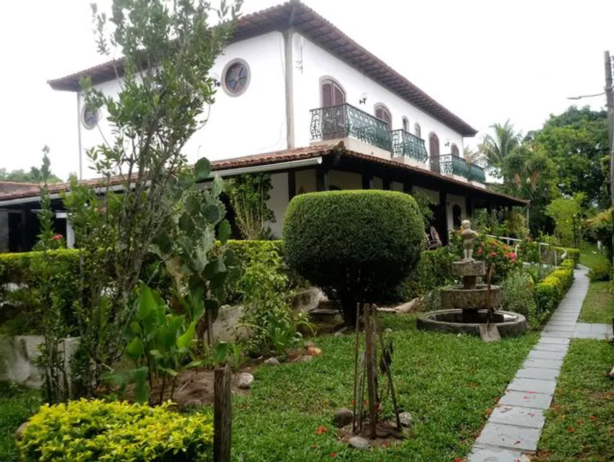 Foto 1 de Casa com 10 Quartos à venda, 500m² em Coqueiral, Araruama