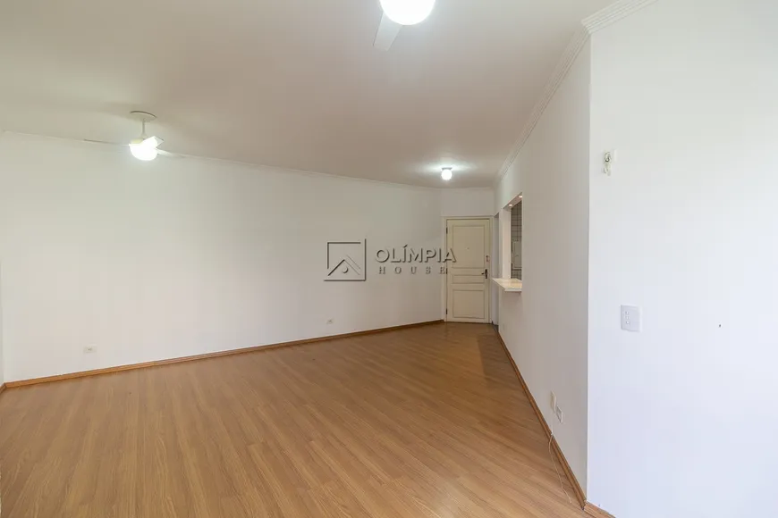 Foto 1 de Apartamento com 3 Quartos para alugar, 76m² em Vila Olímpia, São Paulo