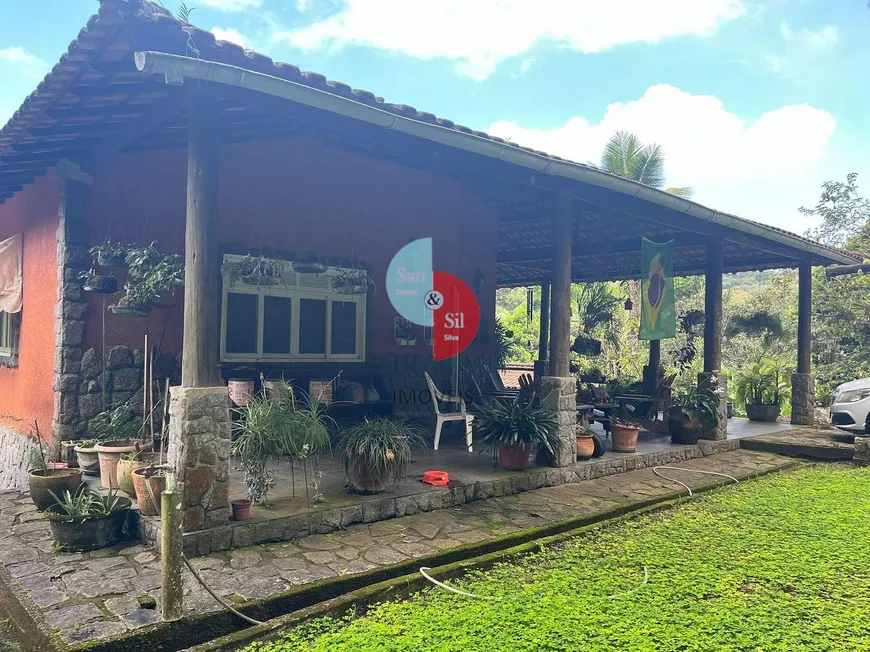 Foto 1 de Casa de Condomínio com 6 Quartos à venda, 250m² em Monte Olivete, Guapimirim
