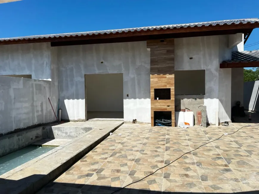 Foto 1 de Casa com 2 Quartos à venda, 61m² em Jardim Grandesp, Itanhaém