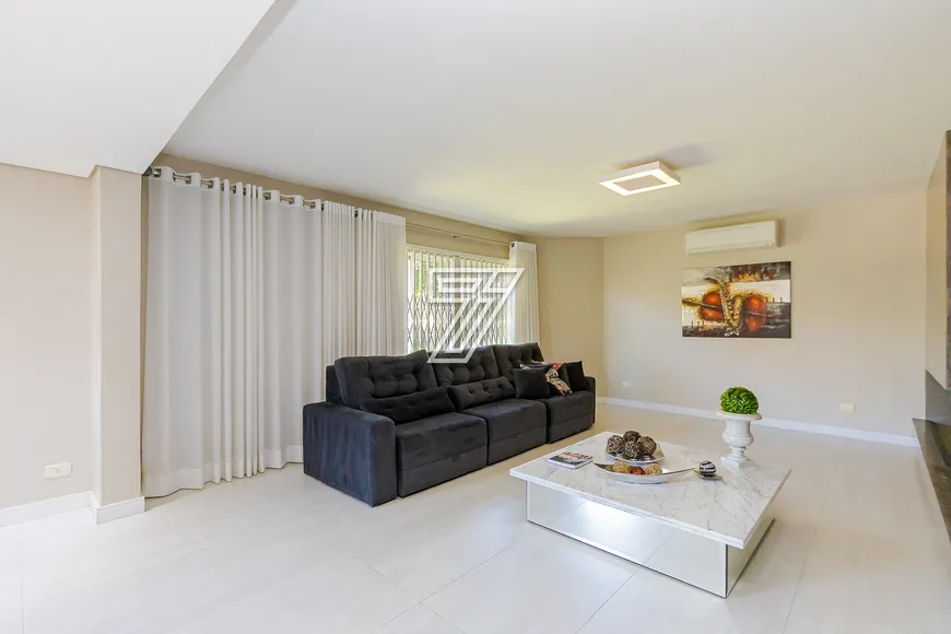 Foto 1 de Casa com 4 Quartos à venda, 312m² em Pilarzinho, Curitiba