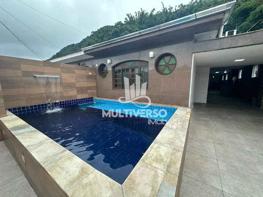 Foto 1 de Casa com 3 Quartos à venda, 165m² em Marapé, Santos