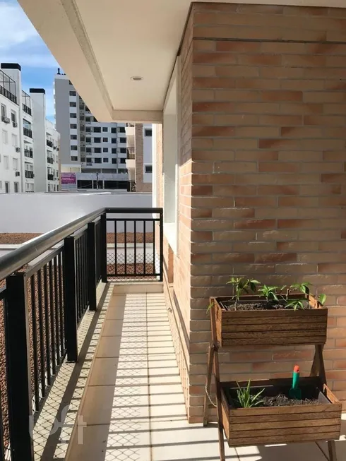 Foto 1 de Apartamento com 3 Quartos à venda, 103m² em Bom Abrigo, Florianópolis