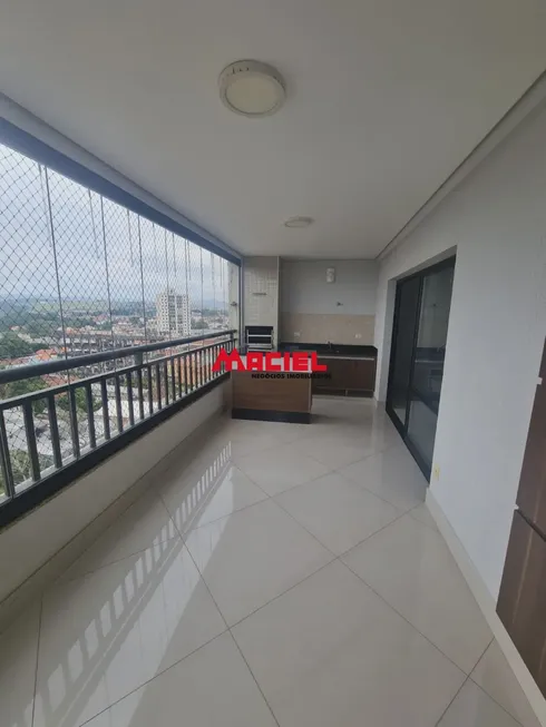 Foto 1 de Apartamento com 4 Quartos à venda, 153m² em Centro, Caçapava