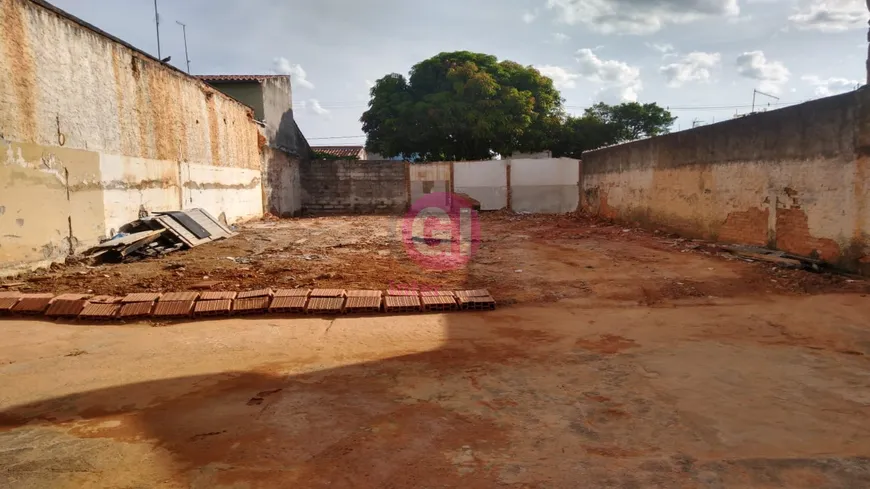 Foto 1 de Lote/Terreno à venda, 250m² em Vila Machado , Jacareí