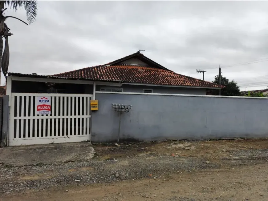 Foto 1 de Casa com 2 Quartos para alugar, 52m² em Itinga, Araquari