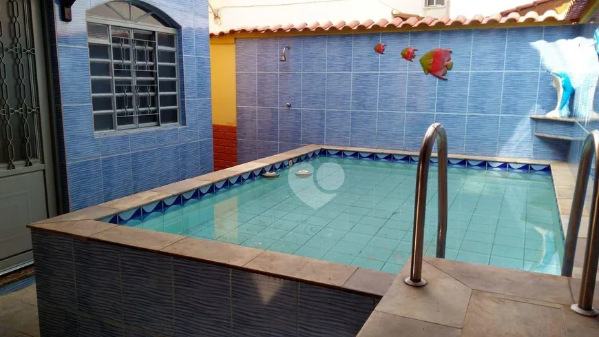 Foto 1 de Casa de Condomínio com 3 Quartos à venda, 270m² em Taquara, Rio de Janeiro