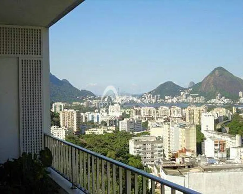 Foto 1 de Apartamento com 3 Quartos à venda, 100m² em Gávea, Rio de Janeiro