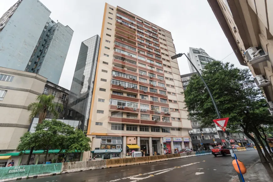 Foto 1 de Sala Comercial para alugar, 183m² em Centro, Porto Alegre