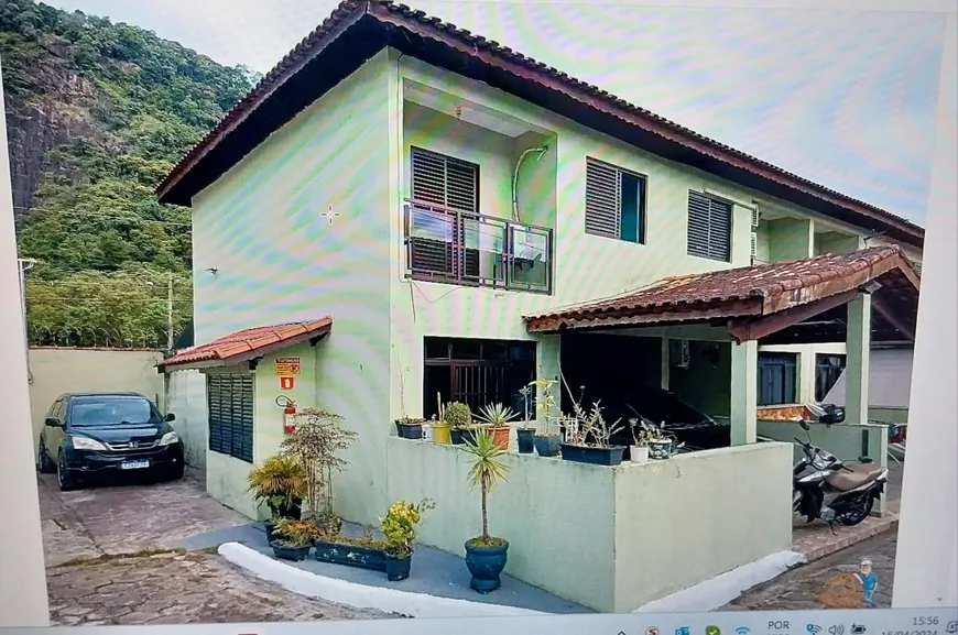 Foto 1 de Casa de Condomínio com 3 Quartos à venda, 100m² em Vila São Jorge, São Vicente