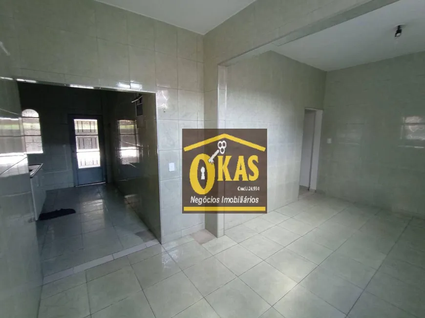 Foto 1 de Sobrado com 3 Quartos à venda, 188m² em Vila Maria de Maggi, Suzano