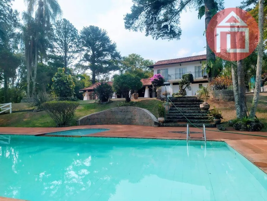 Foto 1 de Fazenda/Sítio com 7 Quartos à venda, 600m² em Chácara Portal das Estâncias, Bragança Paulista