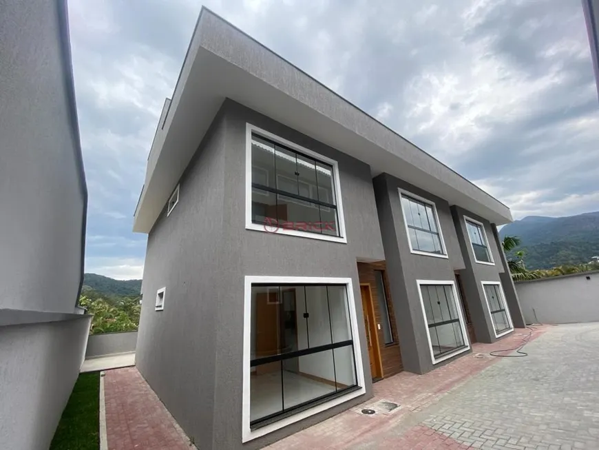 Foto 1 de Casa de Condomínio com 3 Quartos à venda, 105m² em Barroso, Teresópolis