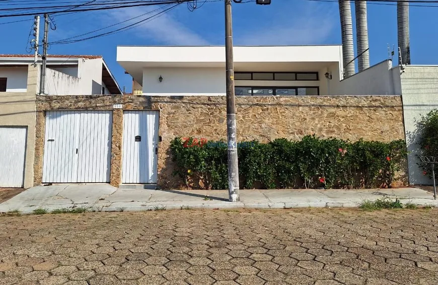 Foto 1 de Casa com 3 Quartos à venda, 180m² em Jardim Santa Rita de Cassia, Bragança Paulista