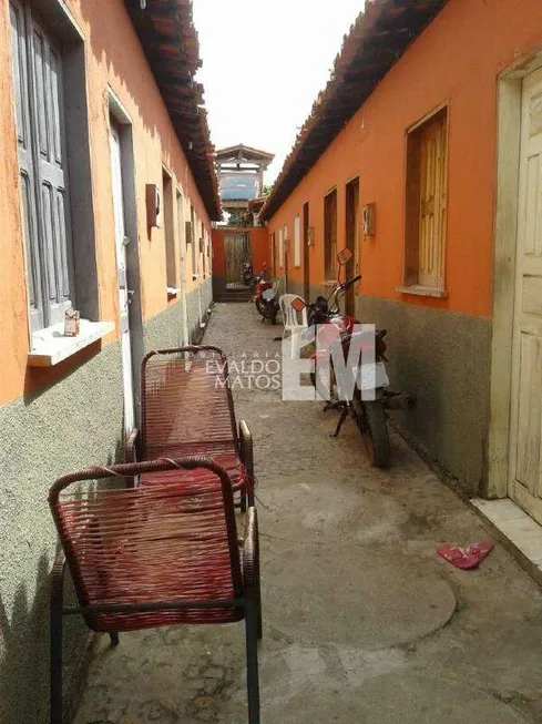 Foto 1 de Imóvel Comercial com 2 Quartos à venda, 372m² em Piçarreira, Teresina
