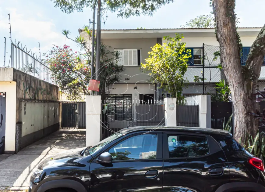 Foto 1 de Casa com 3 Quartos para alugar, 250m² em Vila Cordeiro, São Paulo