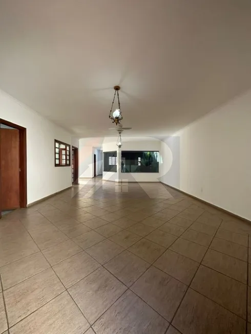 Foto 1 de Casa com 3 Quartos à venda, 200m² em Jardim América, Rio Claro