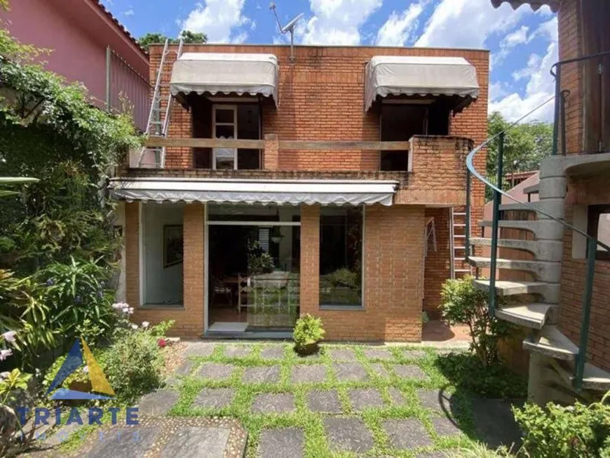 Foto 1 de Casa com 3 Quartos à venda, 210m² em Jardim Peri-Peri, São Paulo